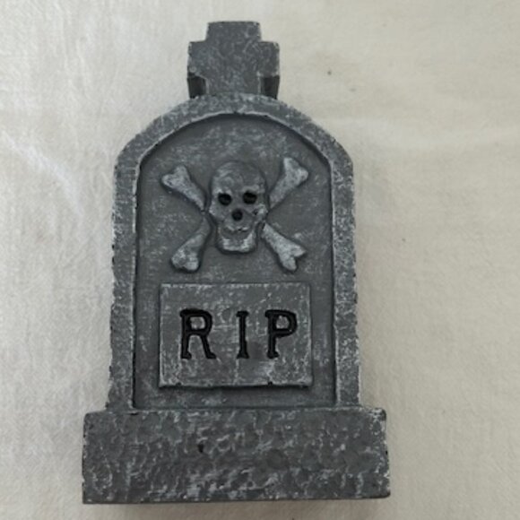Halloween Headstone Graveyard Wax Candle NEW - Picture 2 of 9